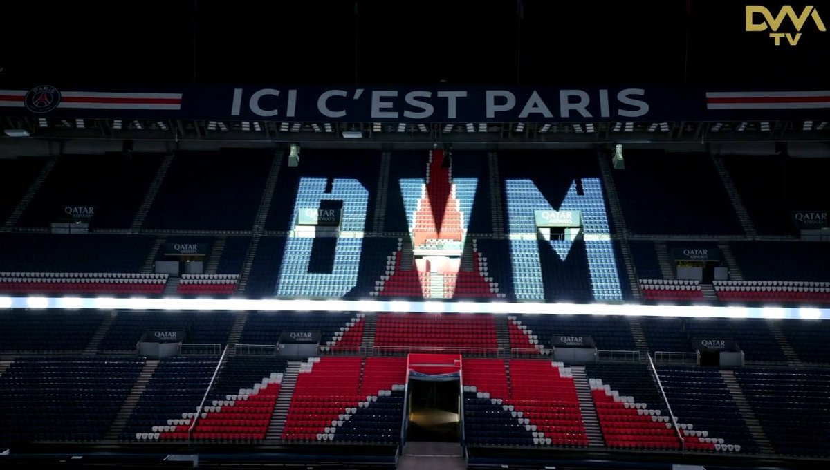 En vrai je réalise pas merci encore de me faire pouvoir vivre ce genre de moment que jamais j’aurai imaginé réaliser un jour ❤️