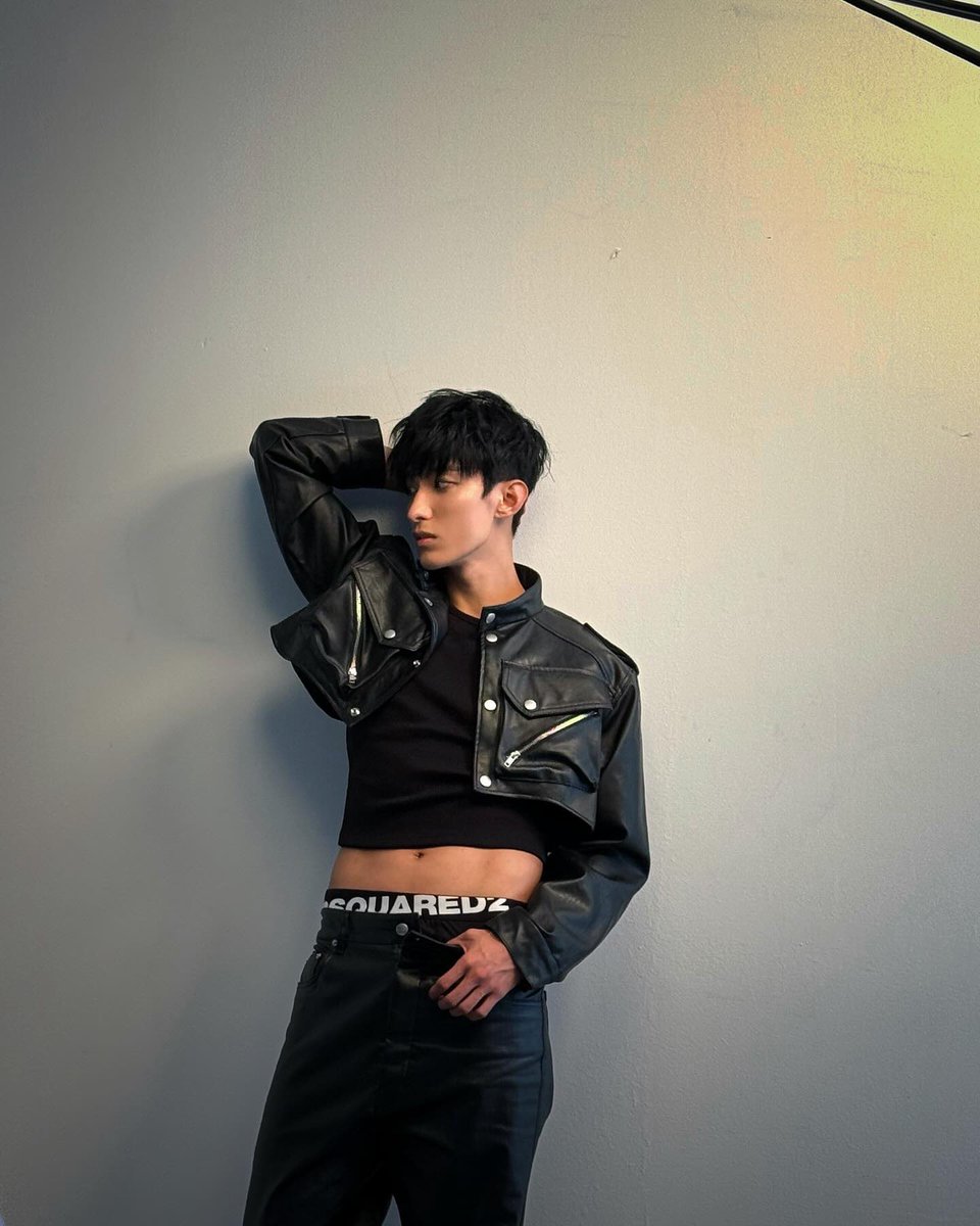 wonubliss's tweet photo. dk_is_dokyeom 🖤📸 #도겸 https://t.co/6R7oDZ5v6P