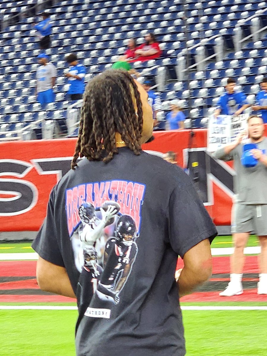 #Texans quarterback C.J. Stroud <a href="/CJ7STROUD/">CJ Stroud</a> <a href="/KPRC2/">KPRC 2 Houston</a>