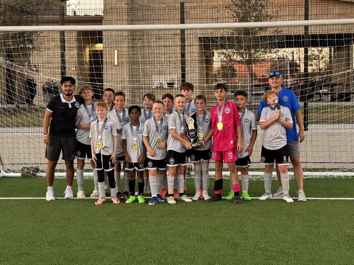 _chasebishop's tweet image. Veteran’s Hero Cup Champs!!! Look at all those dads who served! 🇺🇸🇺🇸 My boys connected in the semi finals to send us to the finals! Thanks @Atillo_official @SouthCityAC