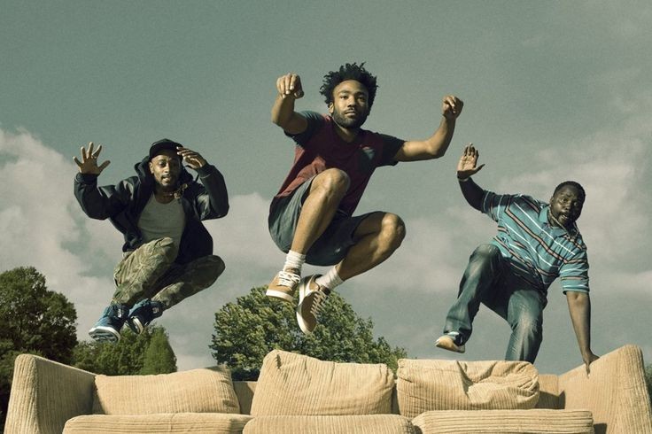 Wacho, estoy viendo Atlanta por segunda vez... Que serie de la gran puta. En mi top 3 de cabeza. Tope de gamuza