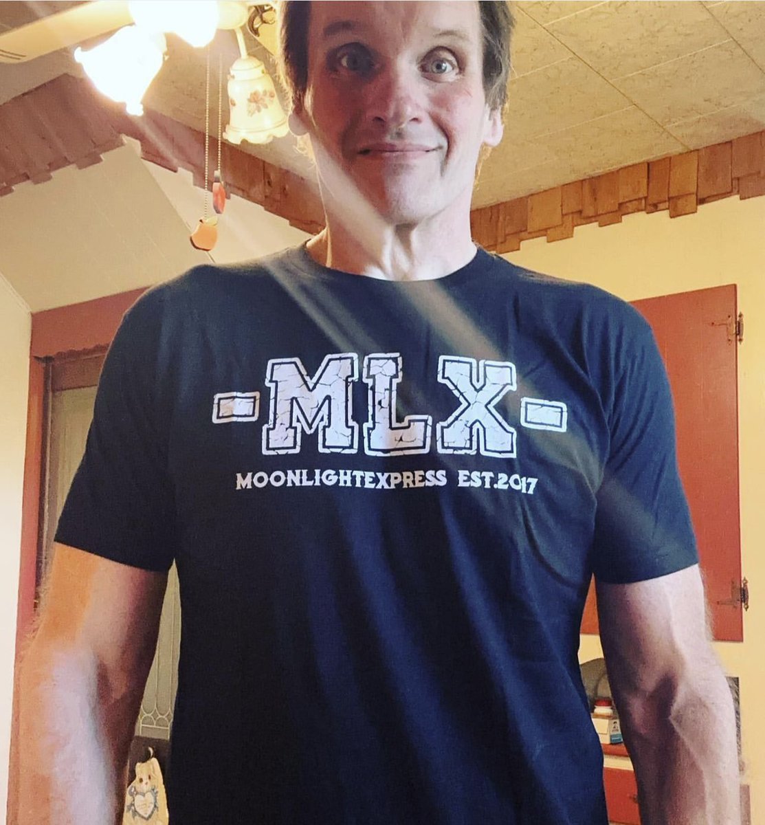 MiracleMichaelM's tweet photo. @MayhemSkully It’s a great shirt! https://t.co/wPrChFekGn