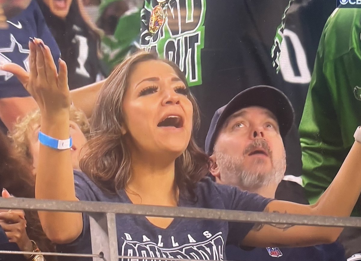 JClarkNBCS's tweet photo. Checking in on Cowboys fans 😂 https://t.co/i42y3iVfxf