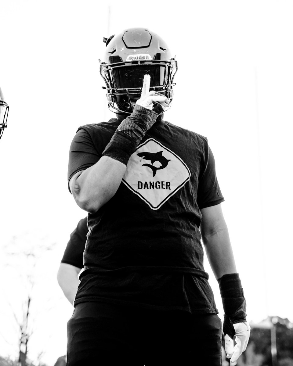 Demontre”Tank”Adams (@tre_ghosted) on Twitter photo Regular Season Film !!!
2 way Lineman
Defense film-hudl.com/v/2Qj2cm
Offense film- hudl.com/v/2Qj3VT
<a href="/CoachOvertonJ/">Jeffrey Overton Sr.</a> <a href="/OvertonDarryl/">Darryl Overton</a> <a href="/DMV_CALI_LBGkid/">Barron Taylor (Coach BT/PuntFactoryAU)</a> Regular Season Film !!!
2 way Lineman
Defense film-hudl.com/v/2Qj2cm
Offense film- hudl.com/v/2Qj3VT
<a href="/CoachOvertonJ/">Jeffrey Overton Sr.</a> <a href="/OvertonDarryl/">Darryl Overton</a> <a href="/DMV_CALI_LBGkid/">Barron Taylor (Coach BT/PuntFactoryAU)</a>