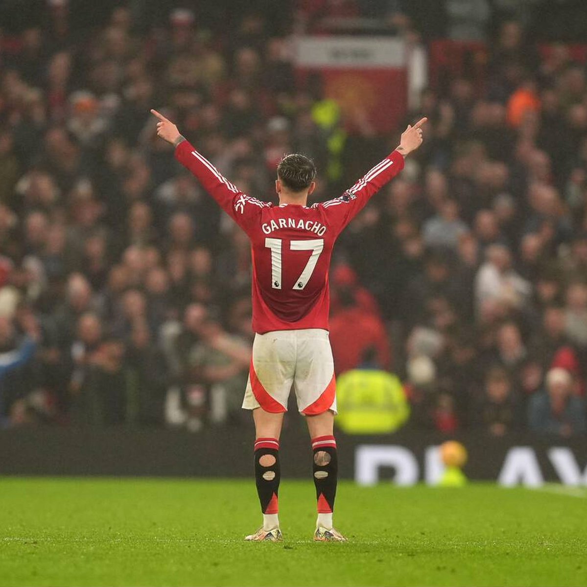 MufcWonItAll2's tweet image. We love you @agarnacho7 

Don't listen to the haters, you have way more fans that appreciate you. ❤️