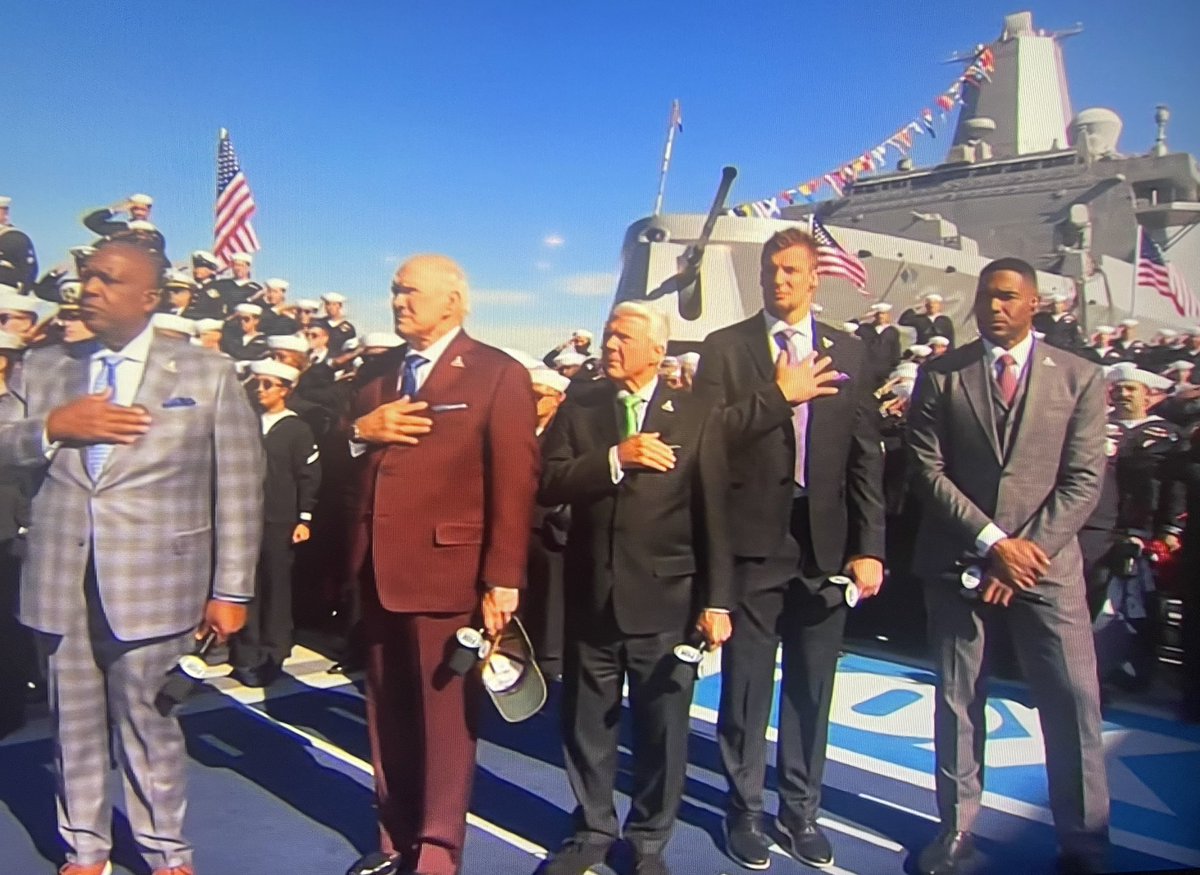 toddstarnes (@toddstarnes) on Twitter photo Michael Strahan disrespected the military during a Veterans Day pre-game show on <a href="/NFLonFOX/">FOX Sports: NFL</a>. The great irony is Strahan on a ship surrounded by men and women who would willingly sacrifice their lives to protect his freedom. So, his behavior is not just repugnant, it's downright Michael Strahan disrespected the military during a Veterans Day pre-game show on <a href="/NFLonFOX/">FOX Sports: NFL</a>. The great irony is Strahan on a ship surrounded by men and women who would willingly sacrifice their lives to protect his freedom. So, his behavior is not just repugnant, it's downright