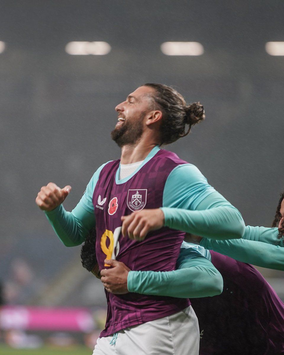 Burnley FC tweet media