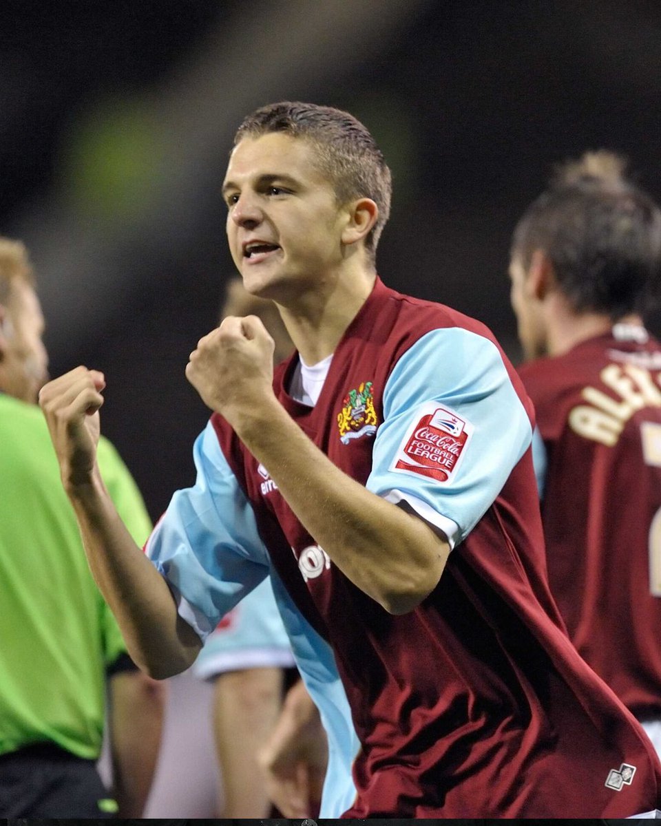 Burnley FC tweet media