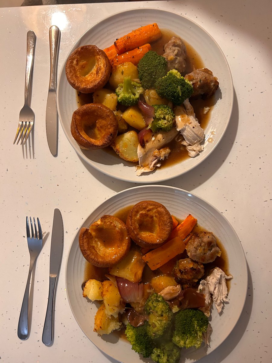 Just when the weekend couldn’t get any better 🍽️💕