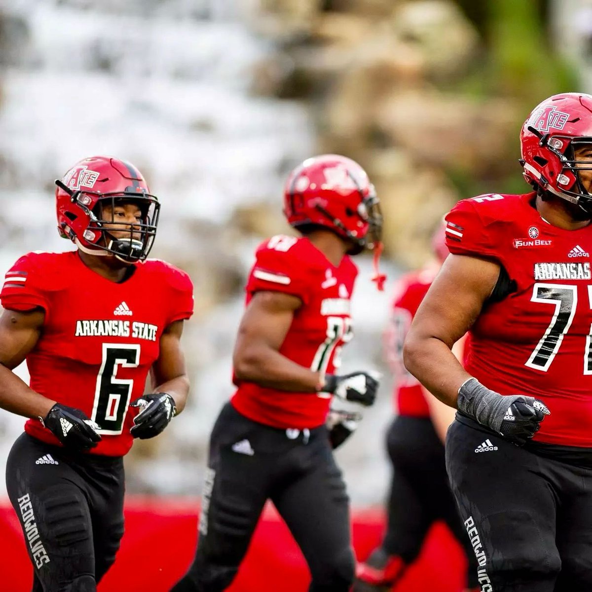 🚨NCAA Division I Football Program Evaluating Season Film! 🏈🔎

✔️ Scholarships available! ⚫️🔴⚫️🔴

All Unsigned… 

2️⃣0️⃣2️⃣5️⃣s
2️⃣0️⃣2️⃣6️⃣s

Reach 𝗘𝗩𝗘𝗥𝗬 Program 👉  buff.ly/3aGSXL9

⬇️ DROP FILM &amp; RETWEET ⬇️
