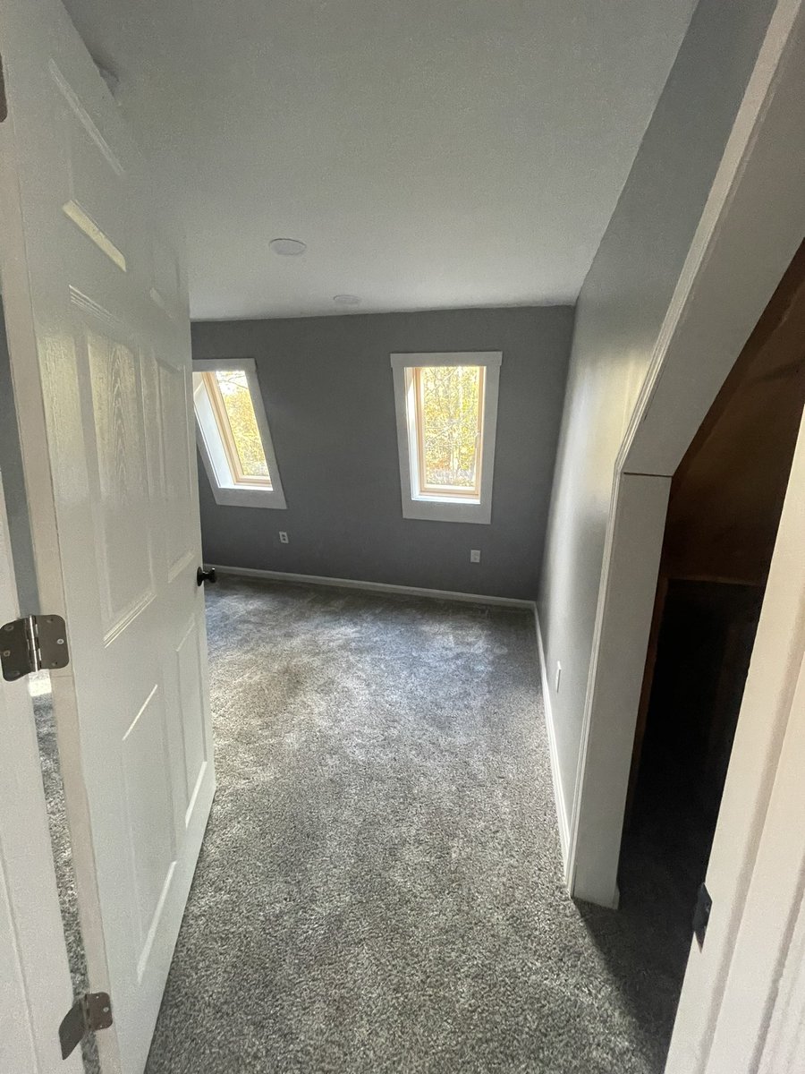 bittergalaxy45's tweet photo. Less than two weeks till closing! No payout today, but I learned a lot and it’s on to the next one! 🏠 📈📉 https://t.co/9yl0qGk9xm