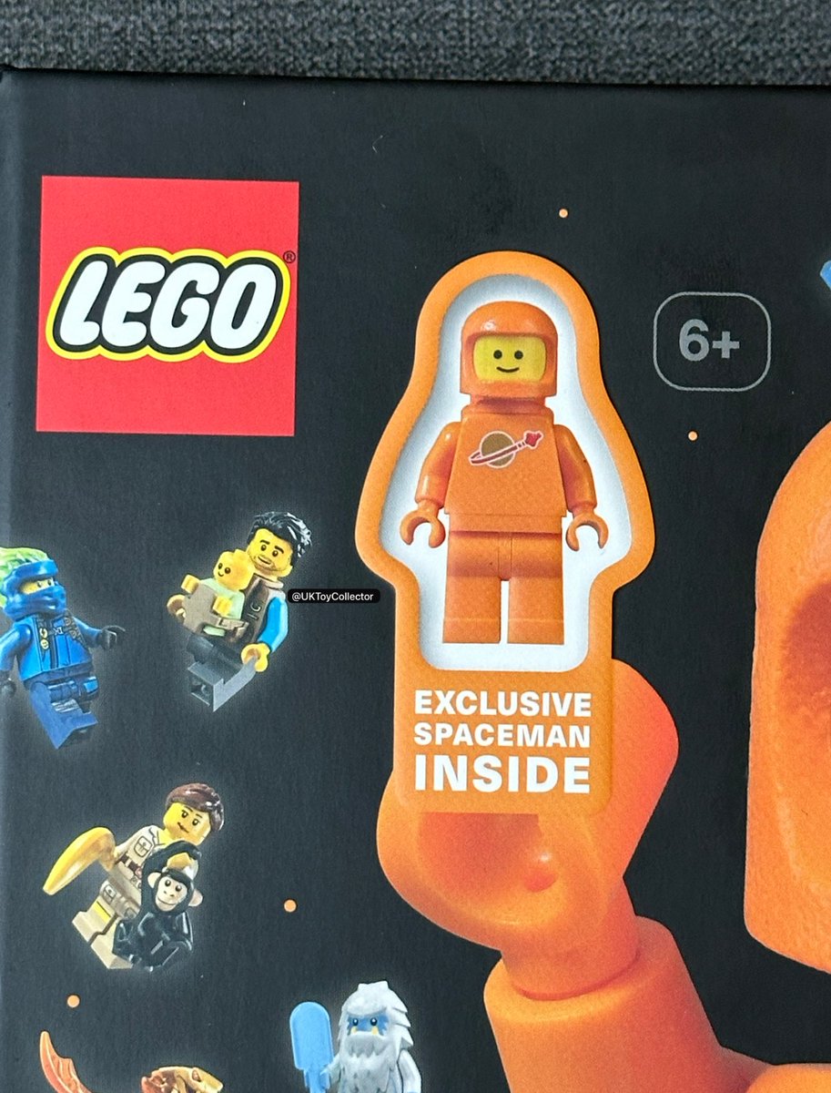 I bought this AWESOME new edition of the #LegoMinifigureAVisualHistory by the brilliant <a href="/dkbooks/">DK Books UK</a> from @whsmithofficial for just £10 😳 AND it comes with an exclusive Orange Spaceman Minifigure!This awesome book is a real must have for any #Lego fan 🥰

#LegoUK
<a href="/LEGO_Group/">LEGO</a>
#AFOL
