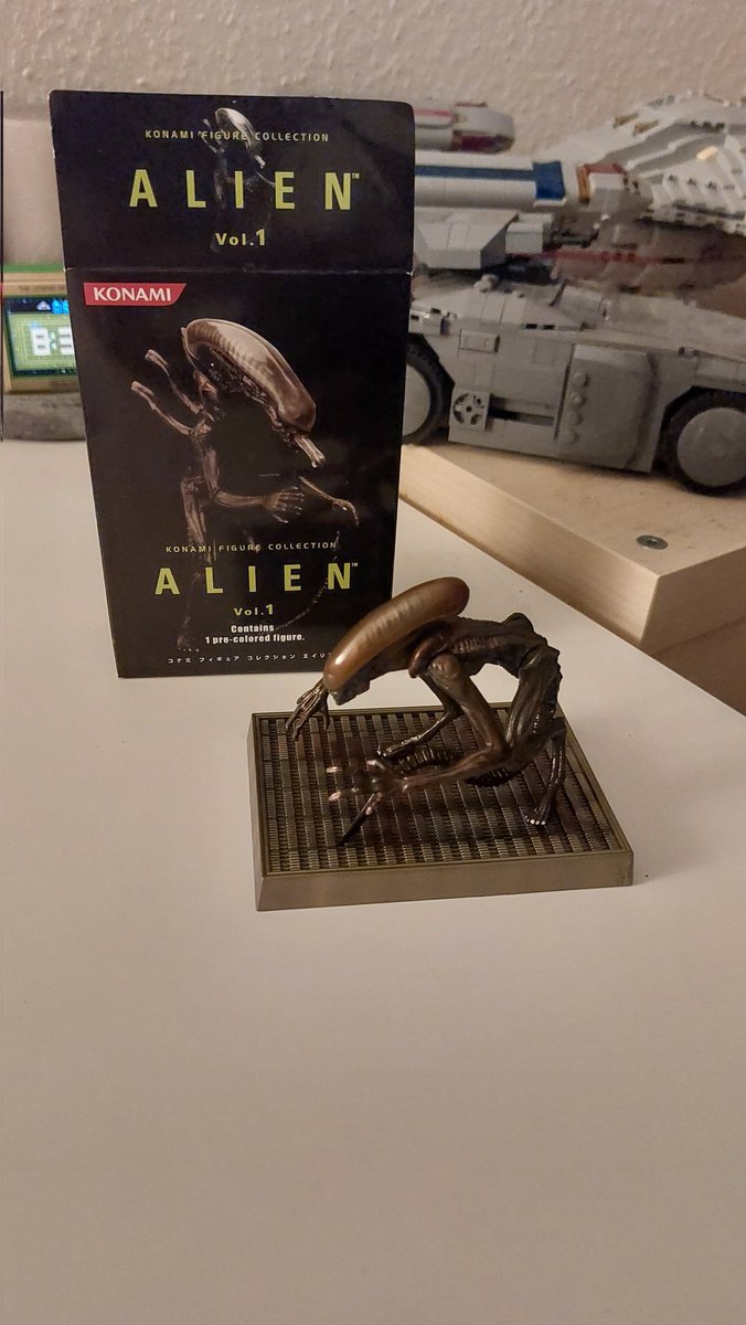 Auf der Spielwarenmesse einen neuen Freund gefunden.
Wusste gar nicht, das Konami azch sowas gemacht hat.