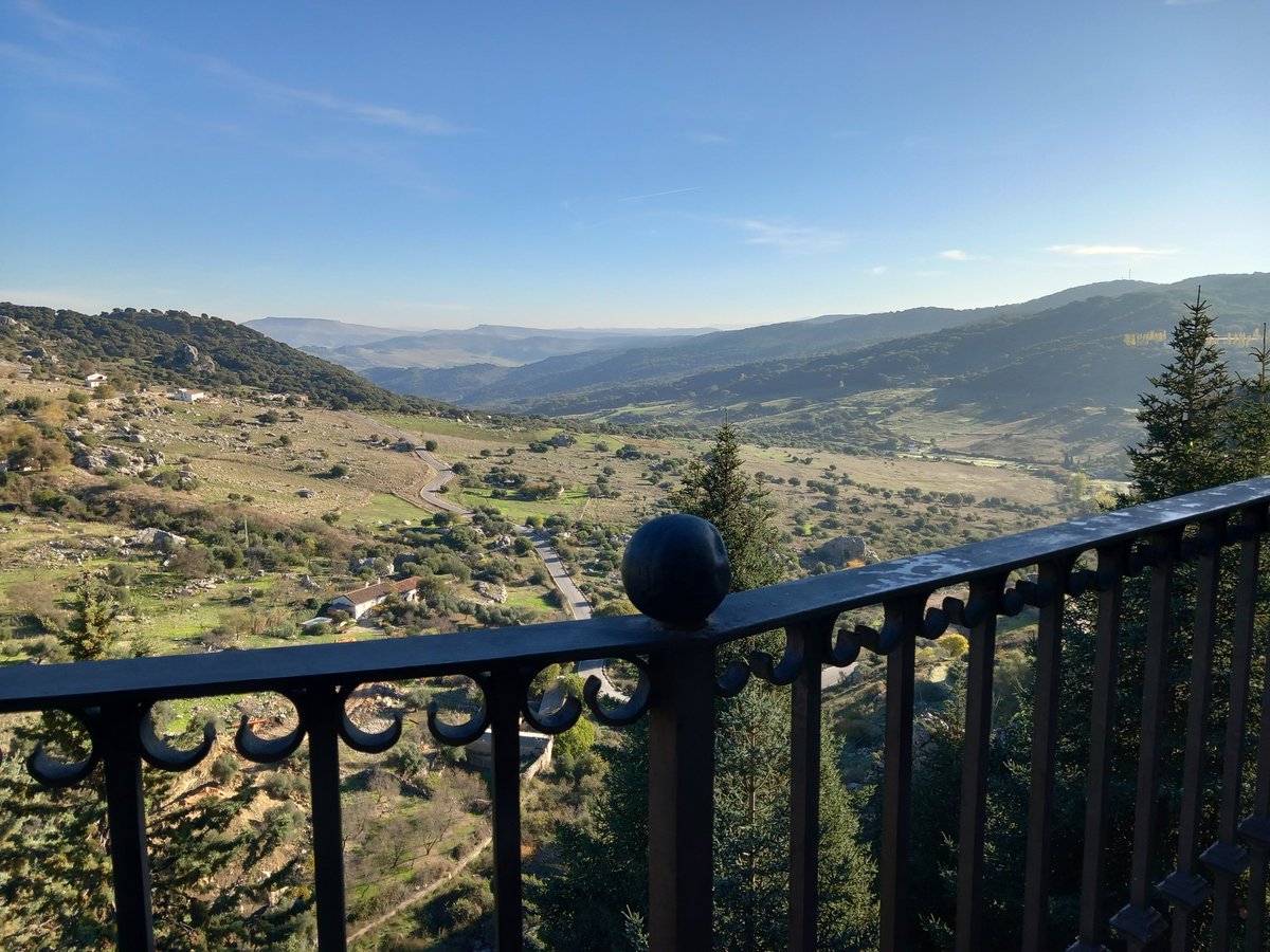 ¿Damos una vueltecita por #Grazalema... corriendo? Hoy carrera en <a href="/grazalematuris/">Turismo Grazalema - Benamahoma</a> <a href="/CadizTurismo/">Turismo de la provincia de Cádiz</a> <a href="/LosPueblosmbe/">Pueblos más bonitos</a> #running