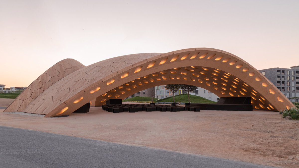 parametricarch's tweet image. Robots And Wood: A Match Made In Manufacturing Heaven.

parametric-architecture.com/robots-and-woo…