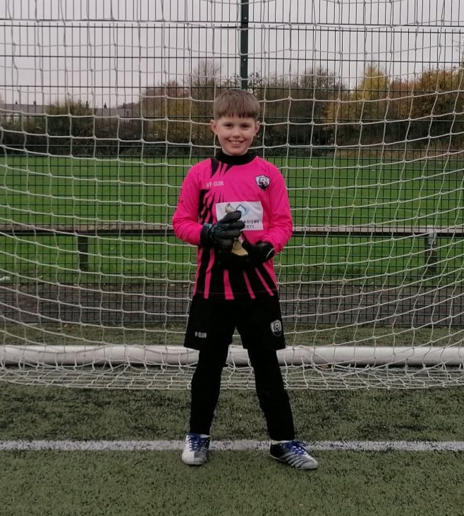 SpotTheBall85's tweet image. Last weekend Zavier got man of the match for his performance in goal for his Sunday team Adelaide Crusaders. This weekend he got both manager's player and parent's player of the match for his Saturday team Chadderton FC for another brilliant performance @MayfieldOldham