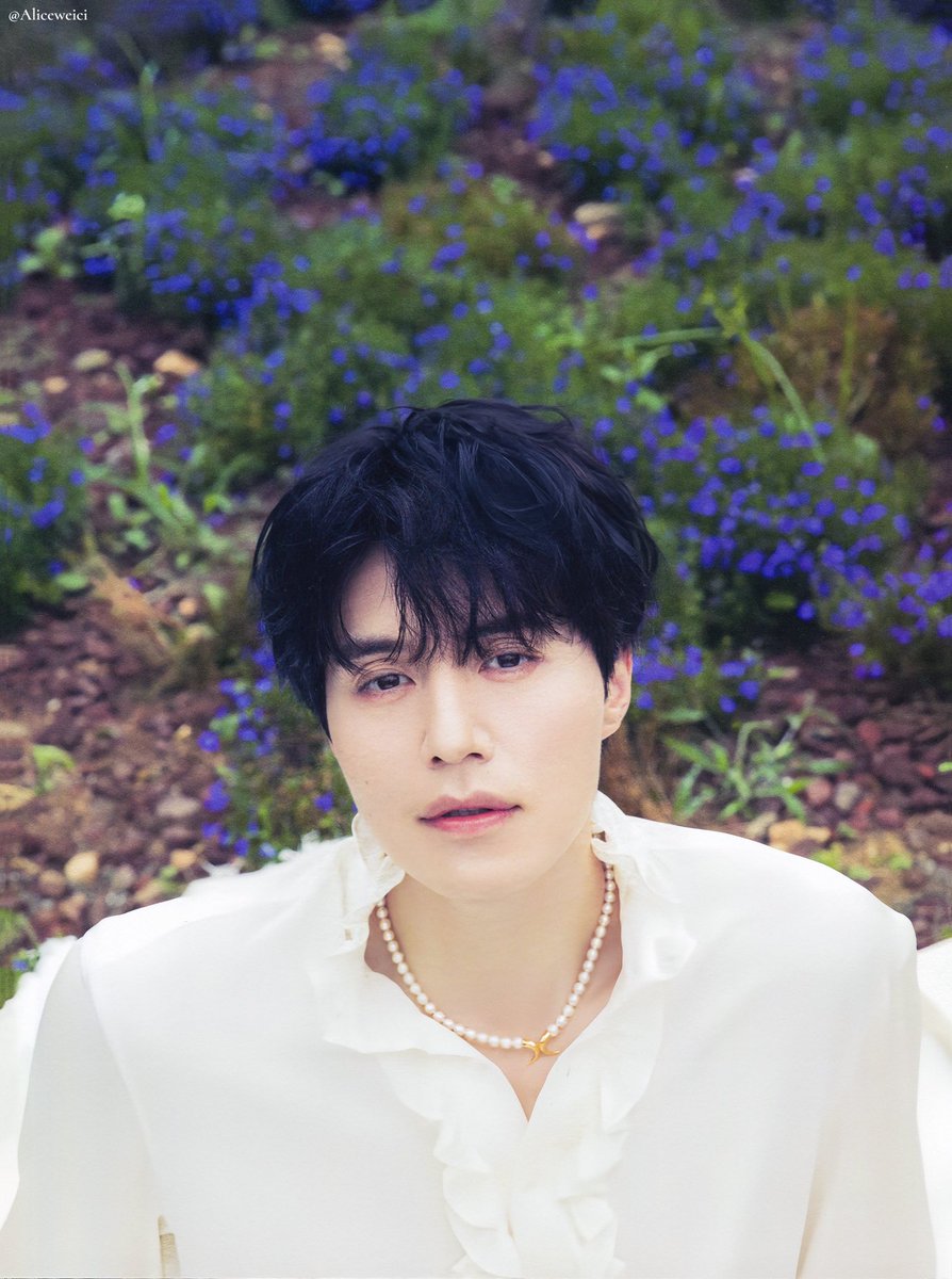 See how he gives me more of that pearl necklace as if he wants me de@d??