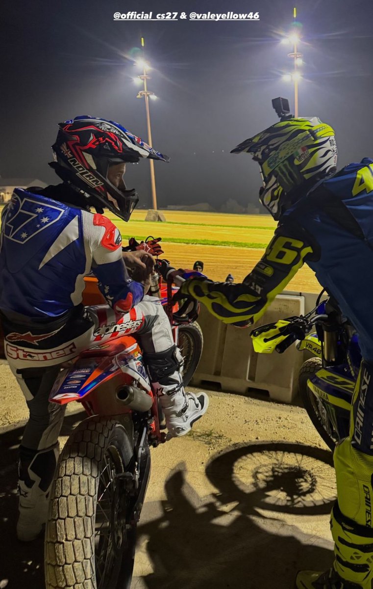 Casey Stoner is at Valentino Rossi’s ranch 🤝

📸 francescasofianovello (IG)
