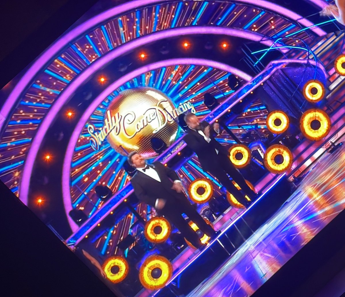 Lydgsquidge 🧡 tweet media