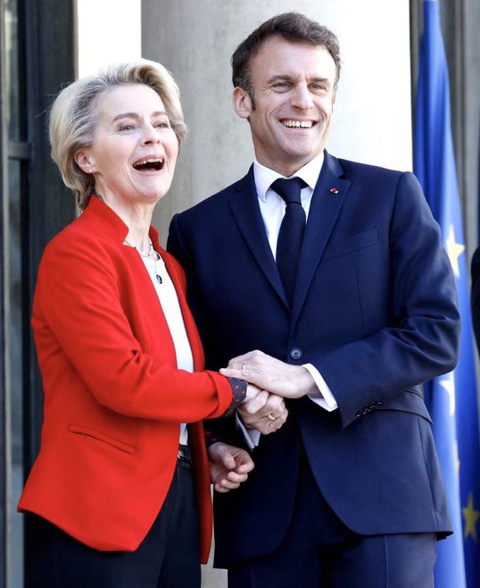 Resistance_SM's tweet image. signe franc-maçon k tristi animi fog no qui veut dire sad mind baser sur le #langage latin et #anglais ces individus ont un malin plaisir a créer les esprits tristes c’est leur job es de detruire l'ame paisible en amenant leur nouvel ordre mondial "Lucifer" très longue liste  !