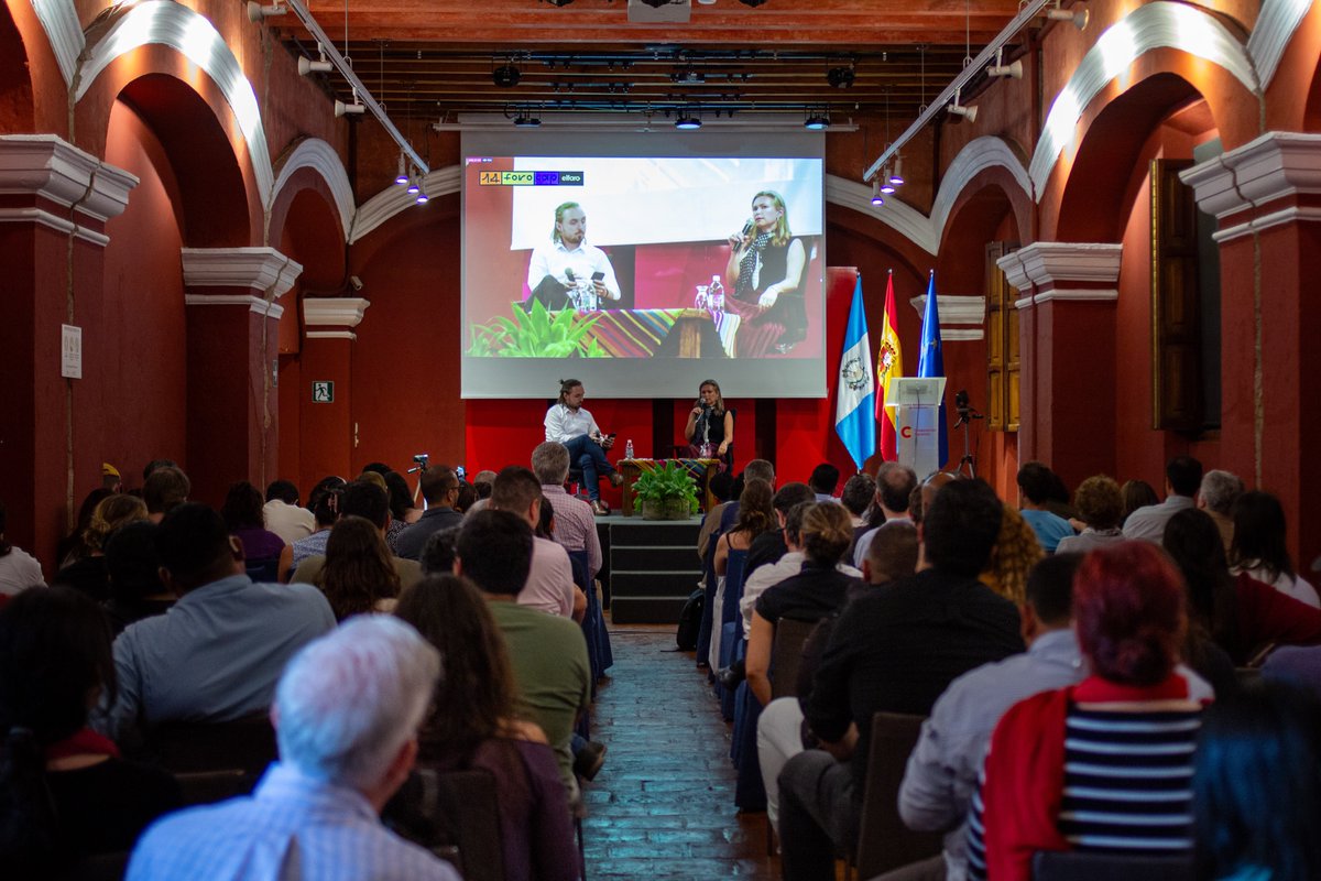 foroCAP's tweet photo. 📸 ¡Así vivimos el último día del #forocap2024 de @_elfaro_! Reflexiones, aprendizajes y mucha conexión en cada actividad 🌎🗣️. En este hilo de fotos, reviví esta jornada especial. 📸1-3 https://t.co/drMyXMIqNN