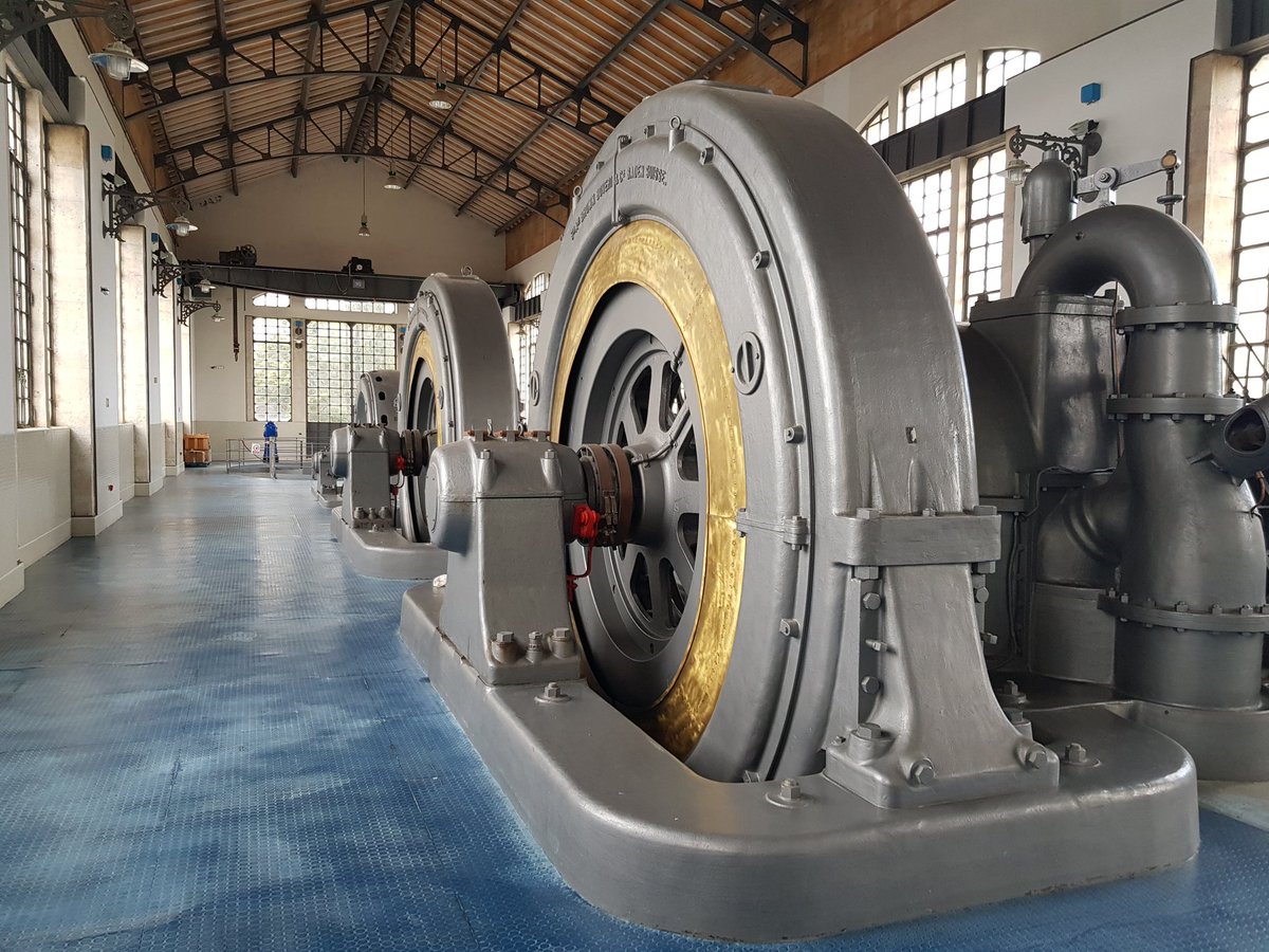Barro990's tweet photo. @ACCIONA Buenas! Se parece una barbaridad a la central hidroeléctrica de Torrelaguna (Madrid). Es de 1913. Es muy posible que ambas vengan del mismo proyecto y sean gemelas https://t.co/jJuPHk6BRb