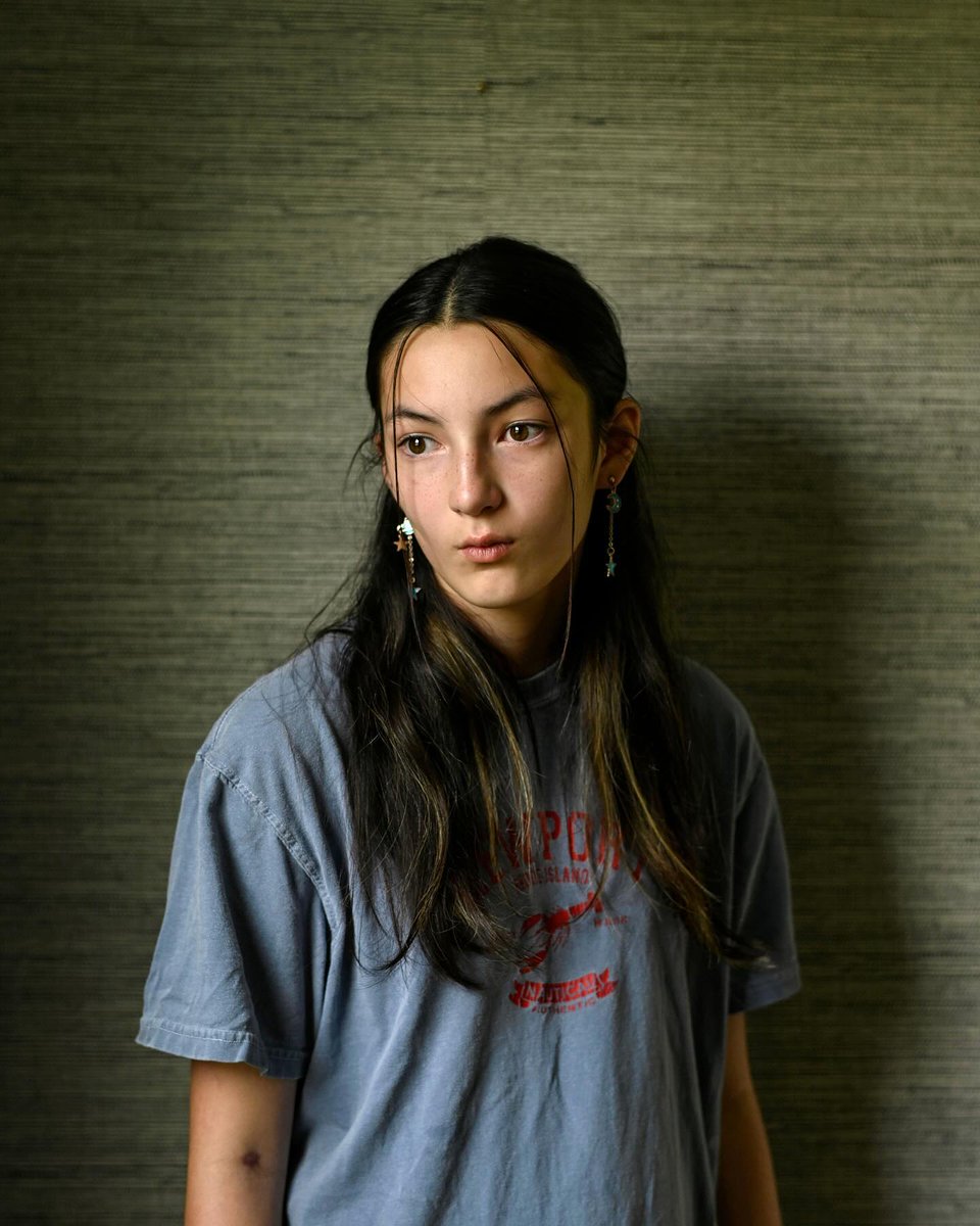 “I do think social media creates unrealistic beauty standards because no one’s going to have a perfect nose and no one’s going to have a perfect symmetrical face.” 13-year-old Felicity from #Maryland talks about life, #mentalhealth and social media. #youthmentalhealth