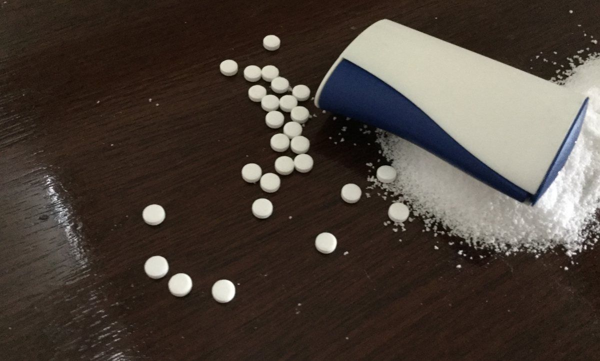 foodlog_nl's tweet image. "Amerikanen willen meer duidelijkheid in gezondheidsadviezen om weloverwogen keuzes te maken over wat ze eten en drinken, inclusief zoetstoffen," aldus Sollid. 
#amerika #suiker #vs #gezondheid

foodlog.nl/gespot/2024-11…