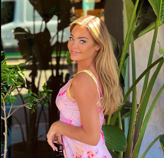 DENISE_RICHARDS