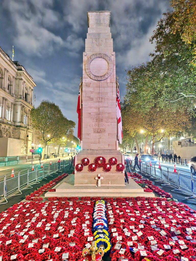 The Cenotaph this evening.