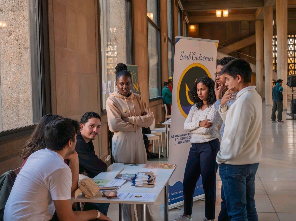 Plus de 200 visiteurs se sont rendus au Forum Associatif que nous organisions le 5 octobre dernier. 

Au pgm 20 stands associatifs ont présenté leurs missions au public. 😍

🎼La journée était rythmée par 2 interludes musicales et ponctuée par 🎤 2 tables rondes