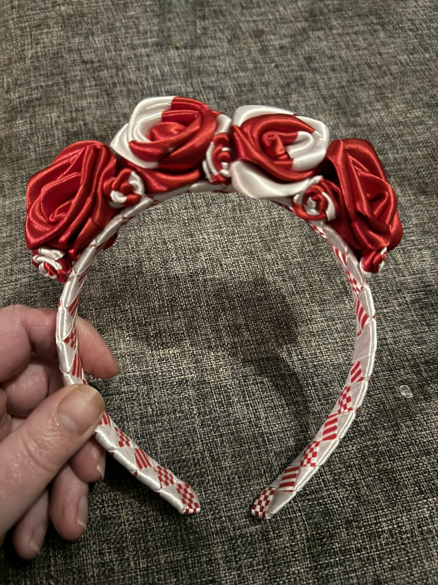 #Selfcare day today. Visited my Fav tree. Needed to escape the injustice in the world! Mother Nature is always a comfort to me. Came home and made a headband inspired by the celebration of Polish culture I attended yesterday.
