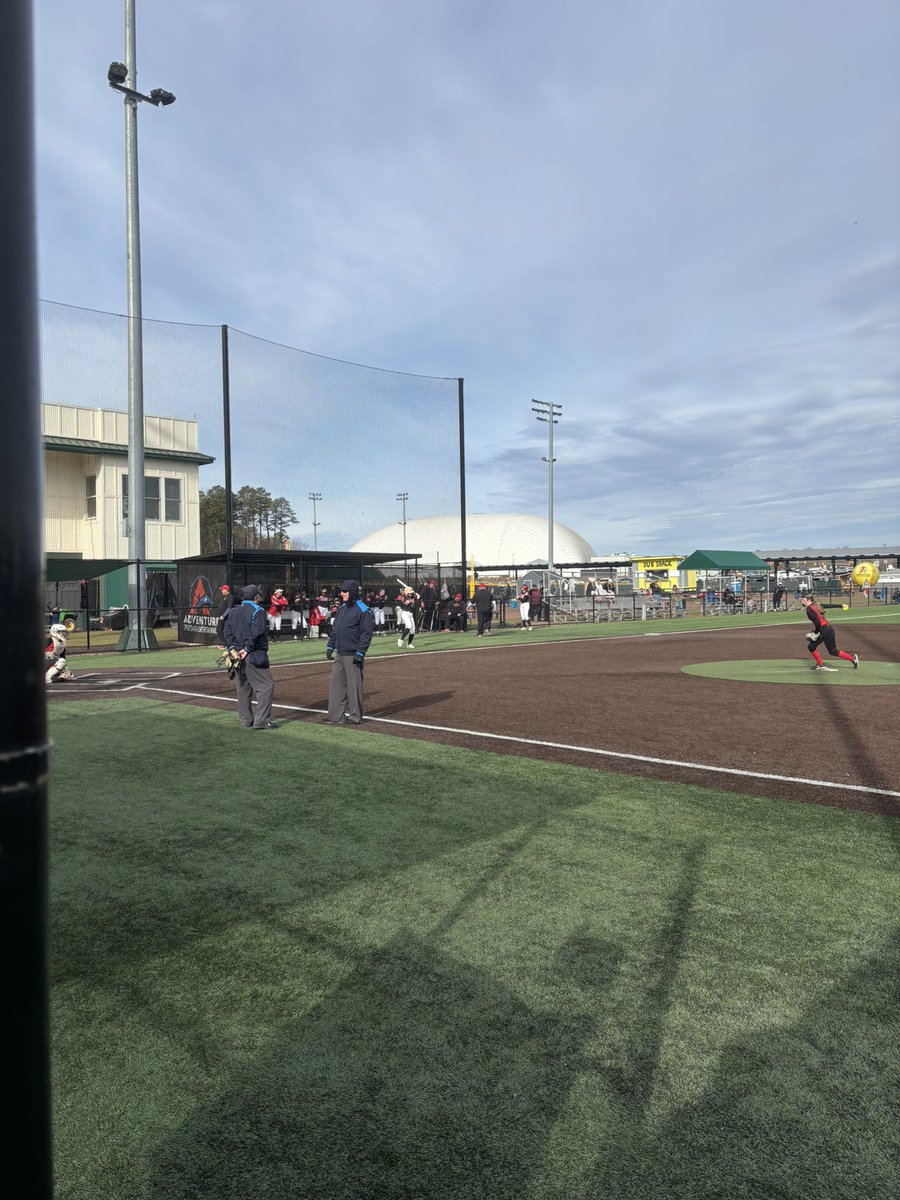 abbytodd_27's tweet photo. Got to help coach with @JOutlaws16uGold today! @Coach_Toby_ @GburgSoftball1 @bkalman23 https://t.co/zCeIVT84Sp