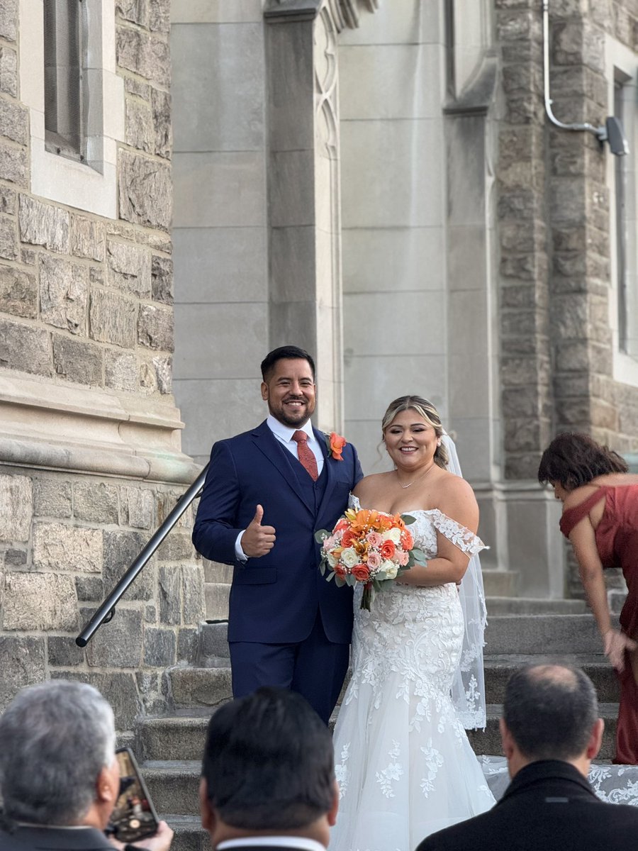 fiercedaph's tweet photo. Officially Mrs. Castro 🧡💍 https://t.co/i06LpHssg0