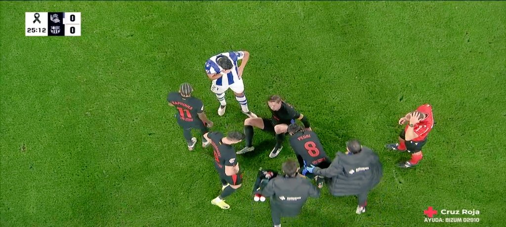 KickeeZ1's tweet photo. 🚨 HARD TACKLE ON FRANKIE https://t.co/hEUiCgJeZw