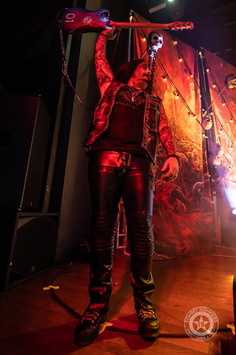 WaspFanClub's tweet photo. W.A.S.P. - The Fillmore Minneapolis, MN – 11/7/2024
📸 Tommy Sommers
#BlackieLawless #wasp @WASPOfficial
#MikeDuda #DougBlair #AquilesPriester
#AlbumOne #AlbumOneAliveWorldTour2024 https://t.co/DmVF4ZyfN5
