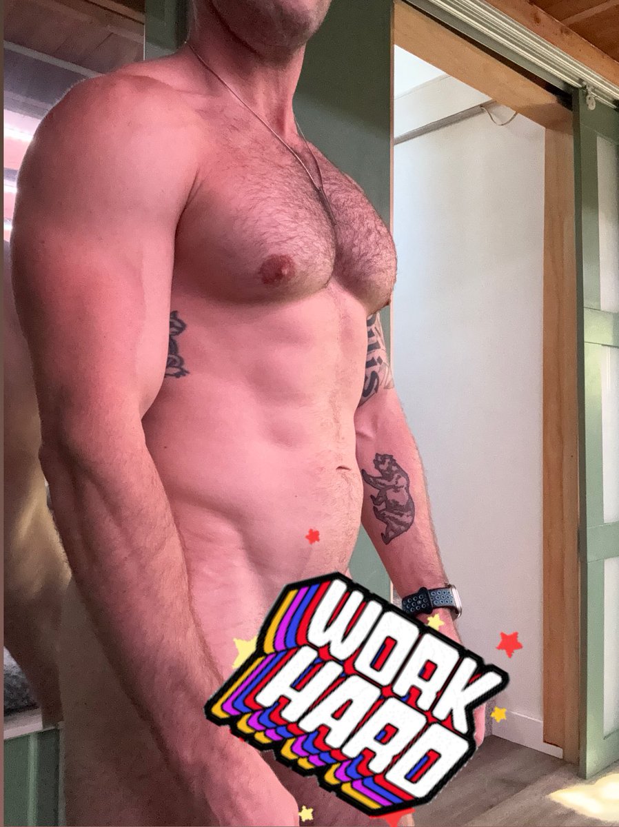 Okay, fine, let’s try this then to see if I can buy myself that $325 chocolate advent calendar - you know the drill: send me whatever amount you think this nude is worth and then DM me here so that I can send you the uncensored version 🙃

venmo.com/u/theJacko