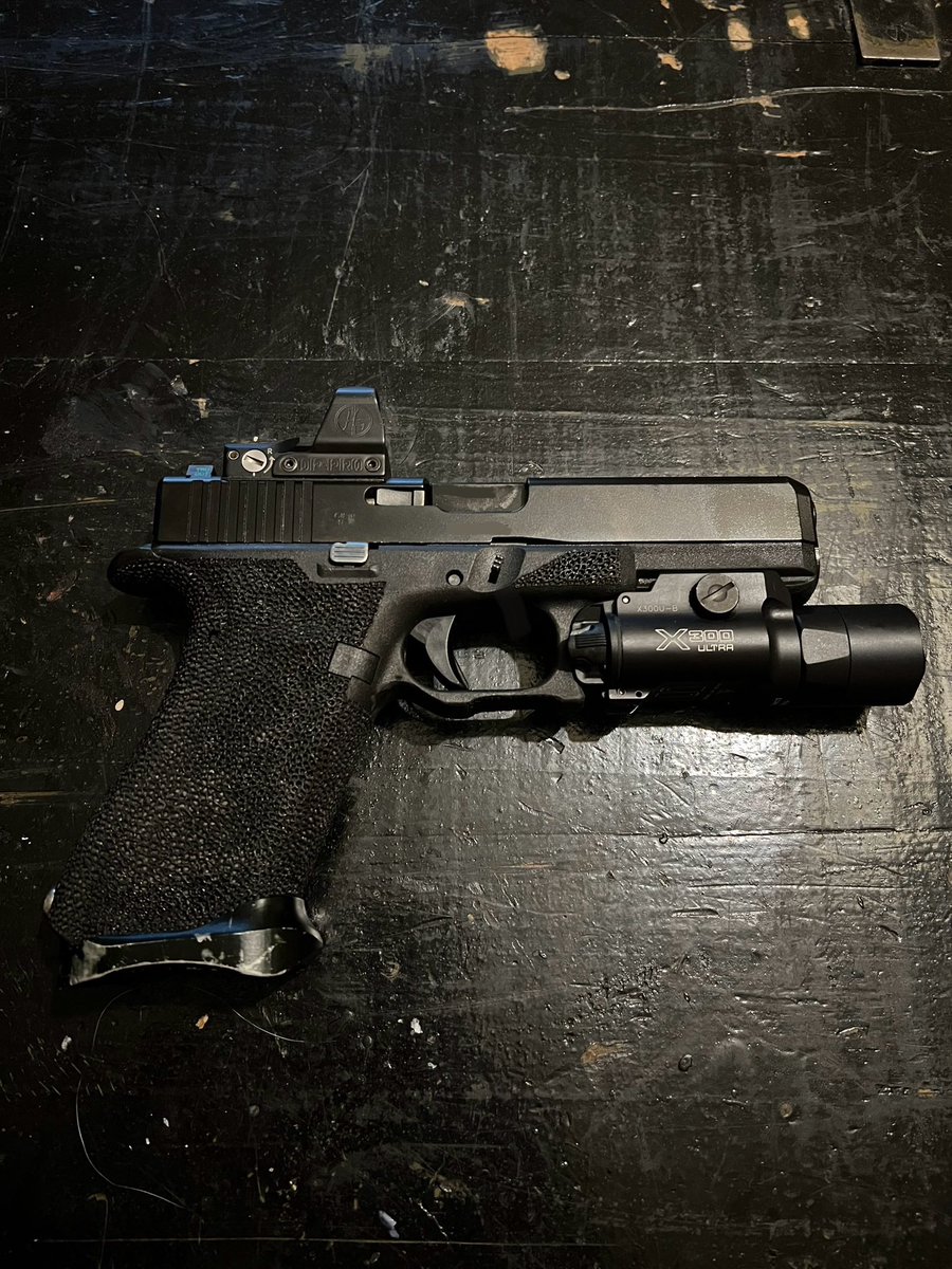 spolerikois's tweet photo. @SaarniTuomo Canik Rival löytyy yhdistyksen lainakalustosta. Etuveto on hyvin erilainen kuin Glock17 Gen5 vakio. Omassa palvelus G17G5 vakiolaukaisu pl. välikappale ja +15000 ls. Palveluspistooli on palveluspistooli. Jos haluat parempaa tuntumaa siirry suoraan kisapistooleihin. https://t.co/VLUHS1ettn