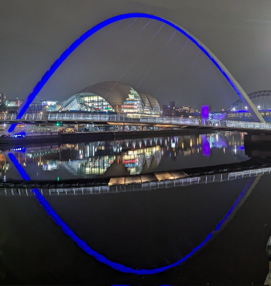 callumliam89's tweet photo. Nighttime in Newcastle 

@visitnewcastle @NewcastleCastle @NewcCathedral

#Newcastle #newcastleupontyne #tynebridge #newcastlemilleniumbridge #Milleniumbridge #milleniumbridgenewcastle #newcastlecathedral #newcastlecastleblackgate #newcastlecastle #newcastlecastlekeep #tyne https://t.co/Yxr9IWdxtr