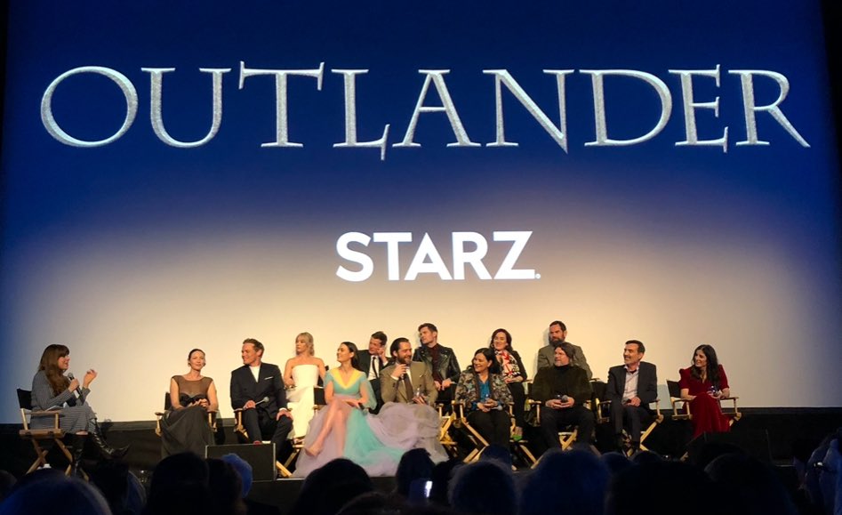 DianeB31's tweet photo. My #OutlanderRewatch has gotten me to 501 The Fiery Cross. I am immediately taken back to this incredible bi-coastal adventure. February 2020. There is nothing better than a premier (or two) with my amazing Outlander friends. ❤️ https://t.co/4nnQMRpy81