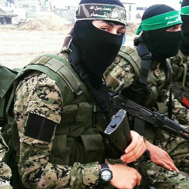 6ZKm60jcH6PmHiF's tweet photo. القسام: استهدفنا قوة صهيونية من 15 جنديا وأجهزنا عليهم من المسافة صفر غرب منطقة الشيماء شمال بيت لاهيا https://t.co/dBNK70Yu9F