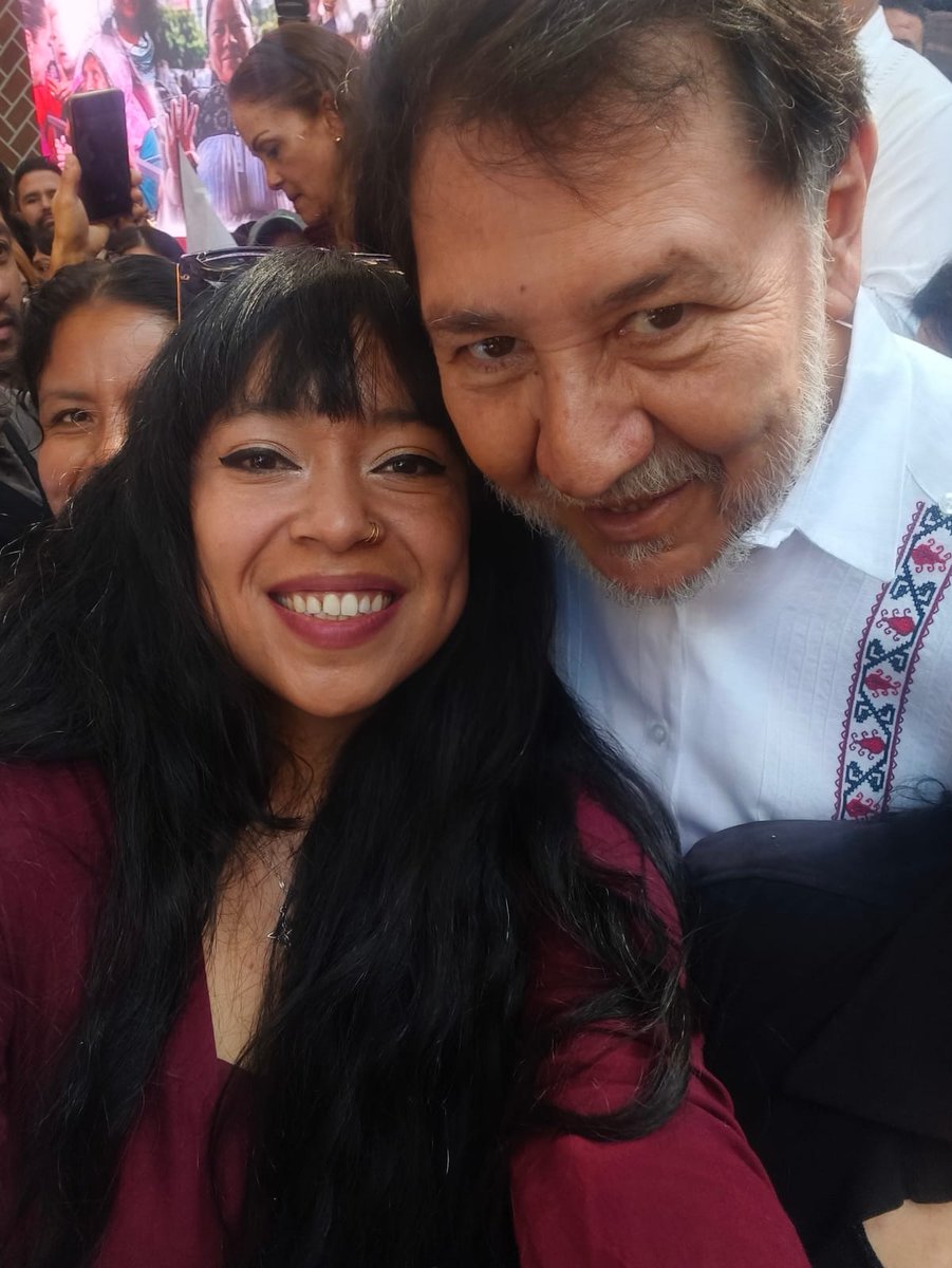 Alo_Mendez88's tweet photo. ¡Al margen de la ley nada, por encima de la ley nadie!

Estuvimos celebrando que la #ReformaVa en la Fiesta de la victoria con @fernandeznorona  🎉

#CuartaTransformacion  #MORENA2024 https://t.co/qhahDh13Rl