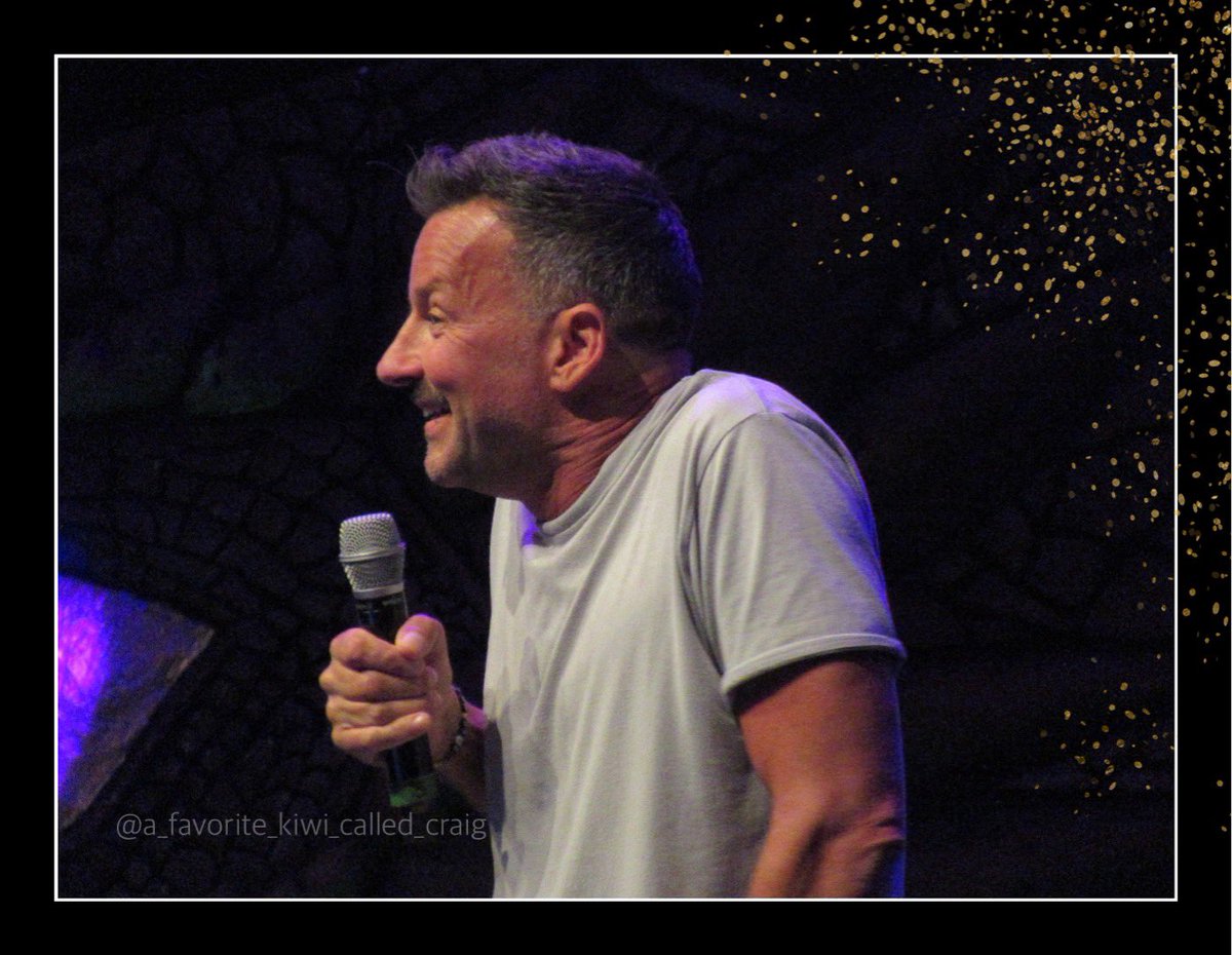 MiddleearthF's tweet photo. My face - that the week at work finally is over 😬😅

#magiccon7 #craigparker https://t.co/1MisOYuCIZ