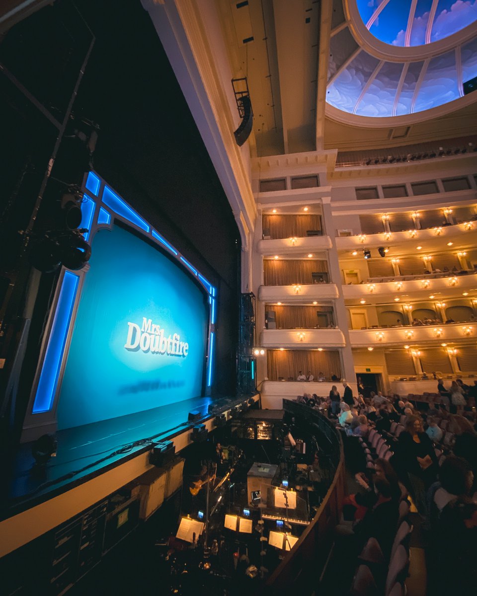 It feels like we were just saying HELLOOOOO to this wonderful tour of Mrs. <a href="/DoubtfireOnTour/">Doubtfire On Tour!</a>! 🧹 Do we have to say goodbye? Thank you for a week of much needed laughs and love 💙 Safe travels on the road to Tulsa after tonight's closing performance!