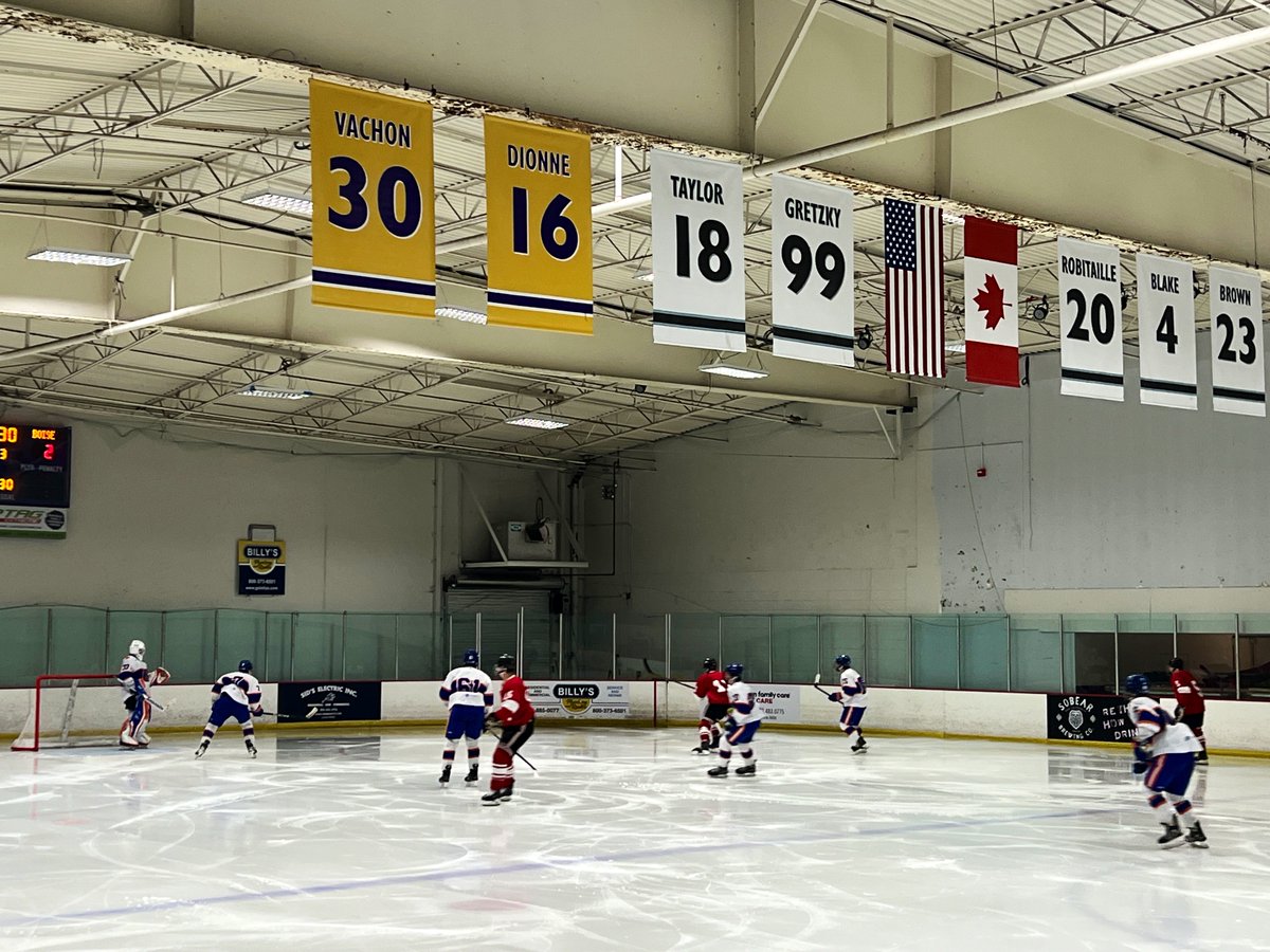 CSUNIceHockey's tweet photo. Looking for a Red Rally in the 3rd period
CSUN 0, Boise St. 2
#csunicehockey #matadorpride #theredcapesarecoming
#redrally #achahockey https://t.co/TGPmRcnOtI