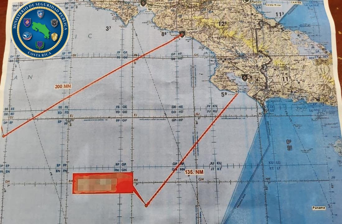 ViuditaCR's tweet photo. #Golfito - #Quepos Operación conjunta por parte de @seguridadcrc  #GOPES y con la colaboración de los #EstadosUnidos, se logra incautación de dos embarcaciones con 349 paquetes de marihuana y 1.570 paquetes de cocaína en aguas del Pacífico Central y Sur de #CostaRica🇨🇷#Seguimos👊🏽 https://t.co/8XQDdrVrui