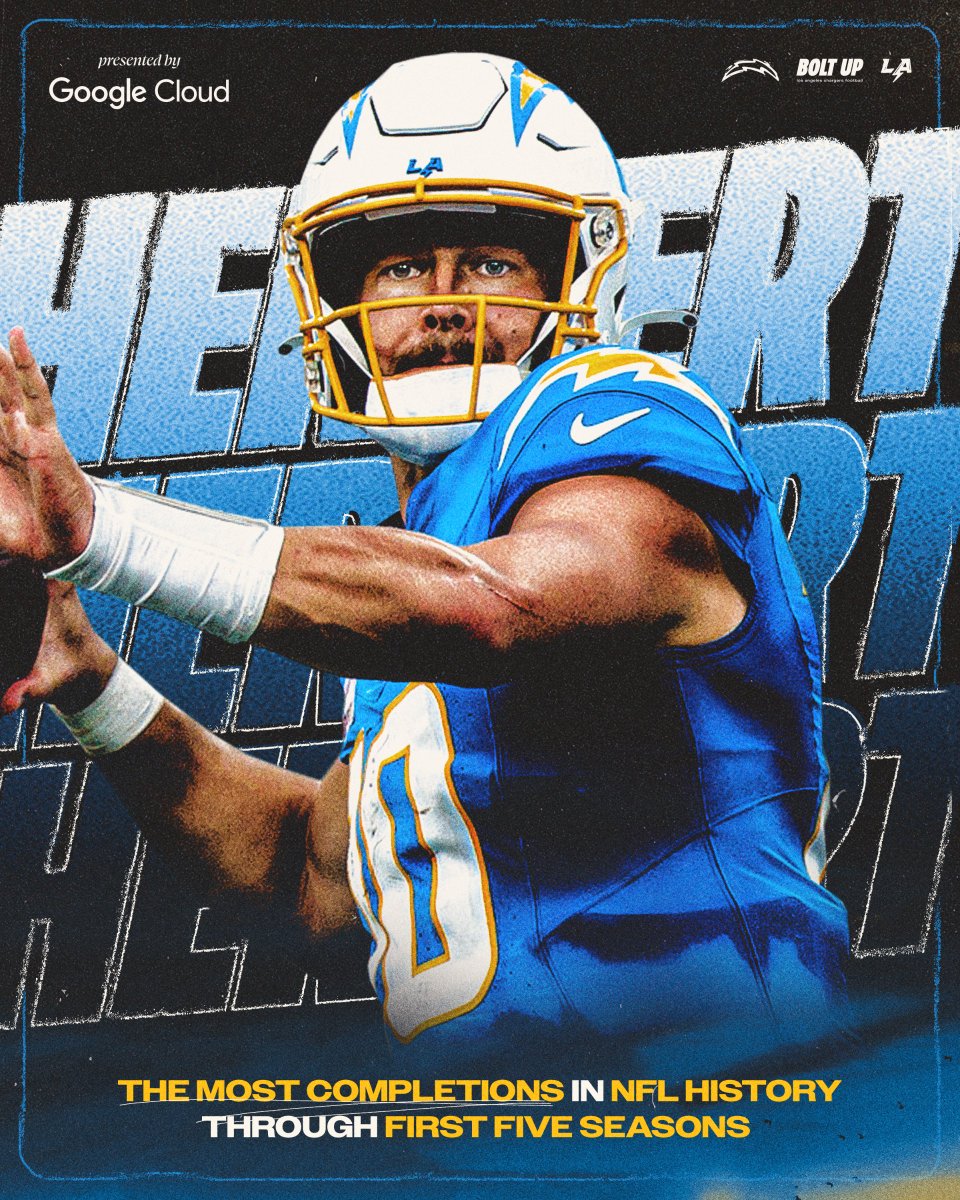 chargers's tweet photo. that's our qb https://t.co/3xTvqH5yVN
