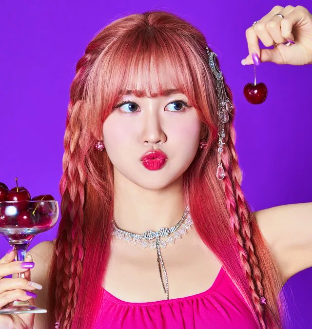 nugupromoter's tweet photo. ILY:1's Ara will be going on hiatus due to an ankle injury sustained during practice

For the time being, ILY:1 will promote as five members. https://t.co/VjwizU6YUS