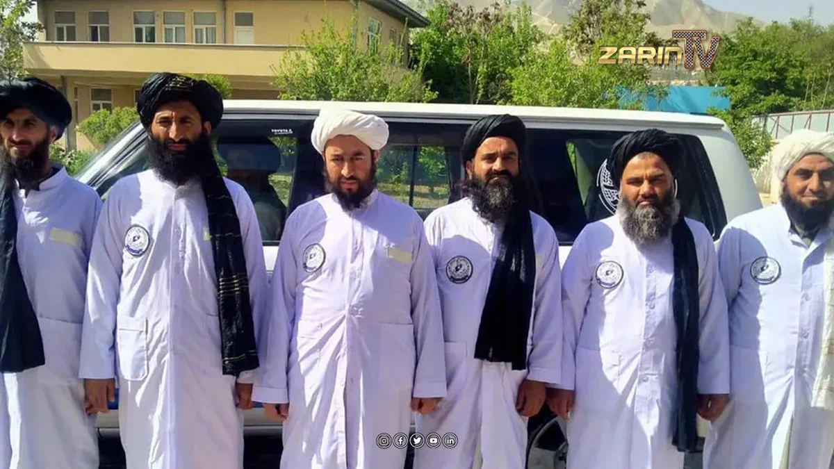 توضیح طالبان: زنان می‌توانند صحبت کنند، به جز هنگام نماز