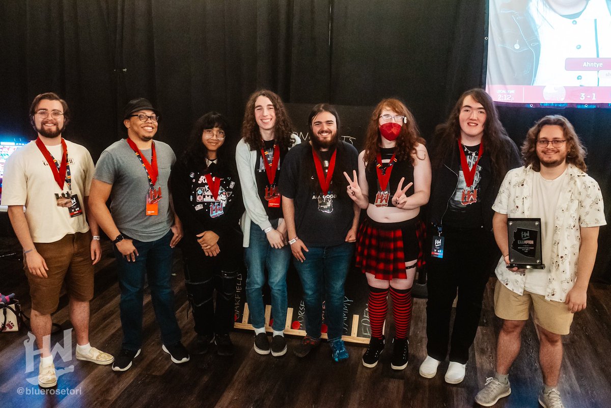 AZRivals's tweet photo. Give it up for your Rivals 1 Top 8 here at Heat Wave 7!

🥇 @CakeAssault 
🥈 @PenguinUpB 
🥉 @VeilUnveil https://t.co/MnRCUrJAt4